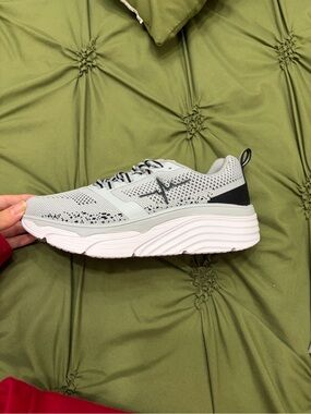 Women's Light Gray Knit Athletic Sneakers for Everyday Support